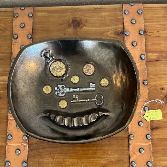 Vintage Lr Hayden Lewis Midcentury Handmade USA Coin Antique Key Ashtray - Picture 1 of 15